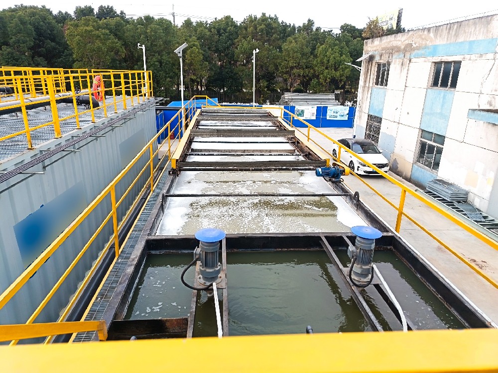 氣浮機在餐具清潔廢水處理中的應用